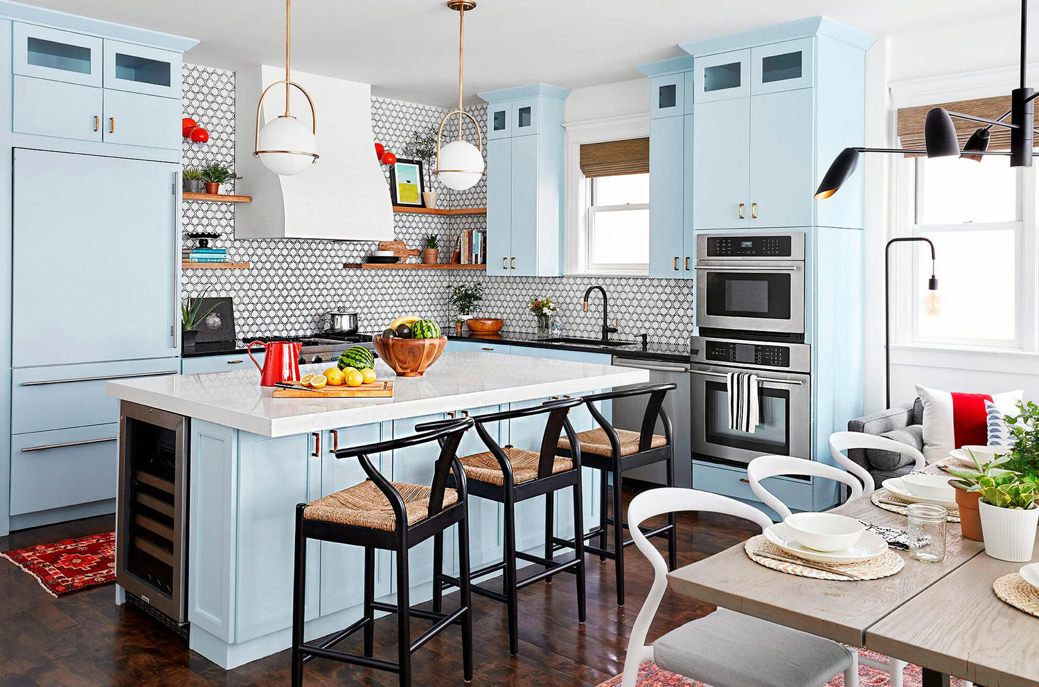 Kitchen & Dining